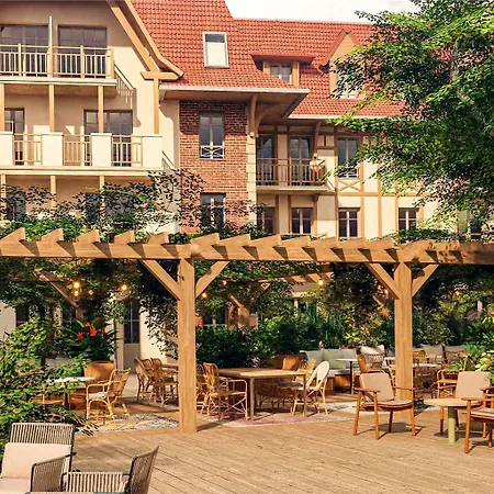 Mercure Hotel 4*